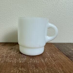 Vintage Collectible White Milk Glass Fire King Anchor Hocking Coffee‎ Cup Mug